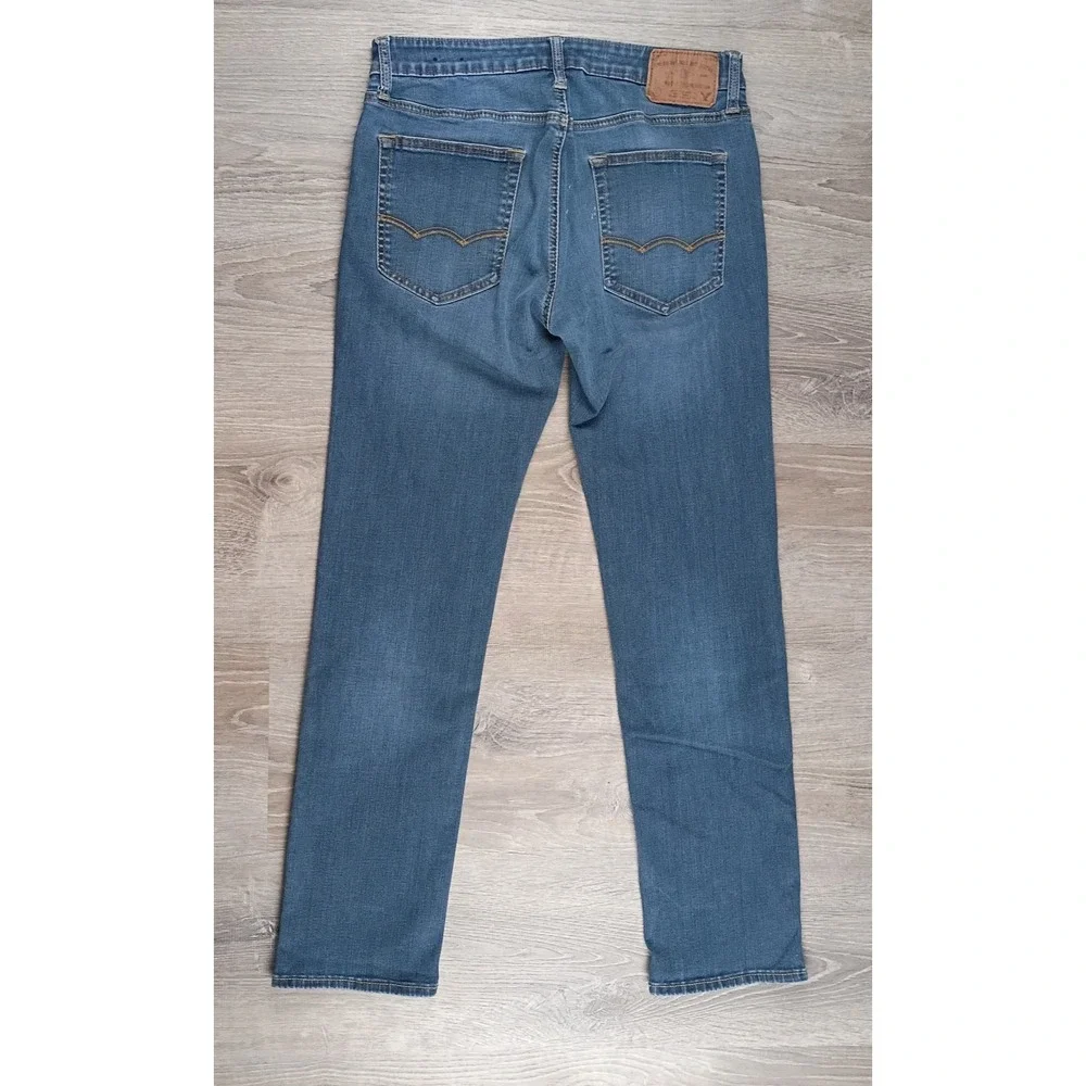 American Eagle Outfitters Mens Slim Straight‎ Jeans Extreme Flex 32 x 32 *Stain